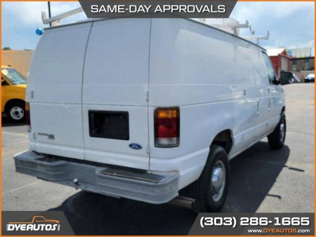 Ford E-350 image 2