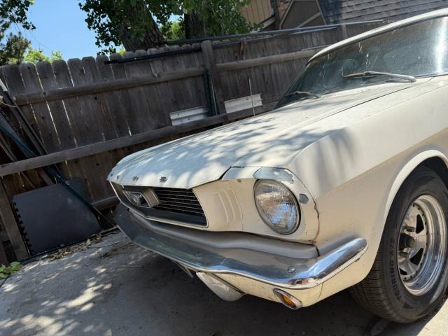 Ford Mustang image 5