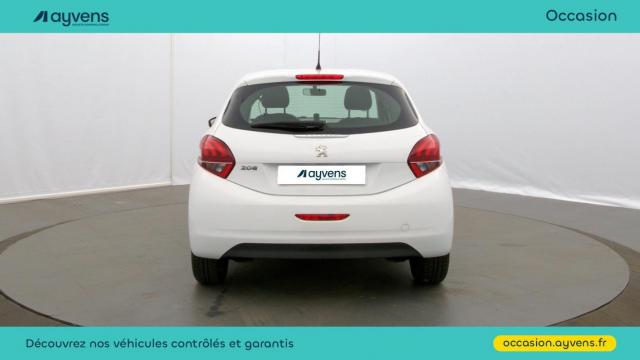 Peugeot 208 image 8