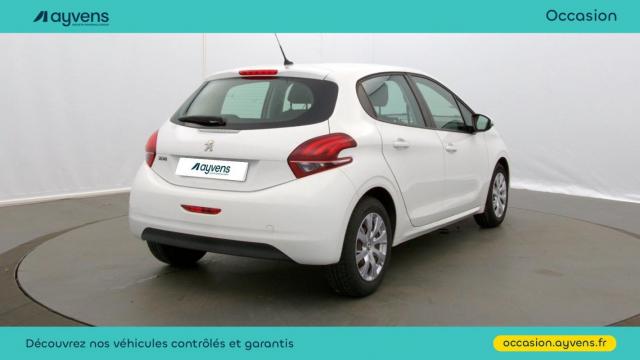 Peugeot 208 image 7
