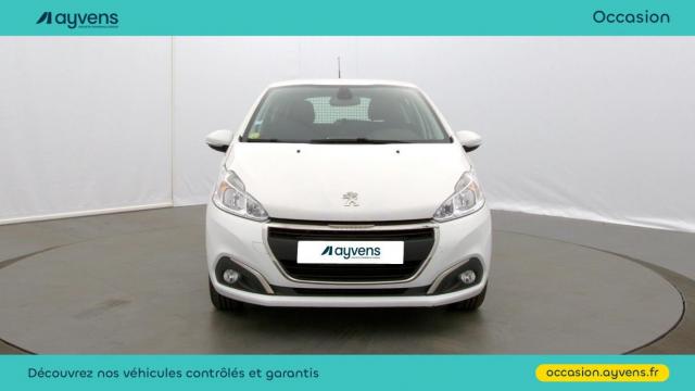 Peugeot 208 image 5
