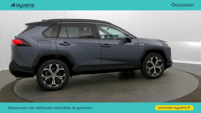 Toyota Rav4 image 8