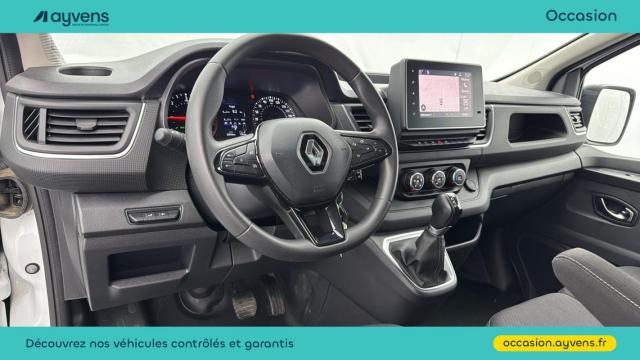 Renault Trafic image 8