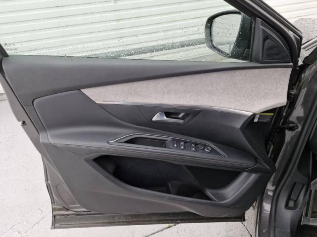 Peugeot 5008 image 5