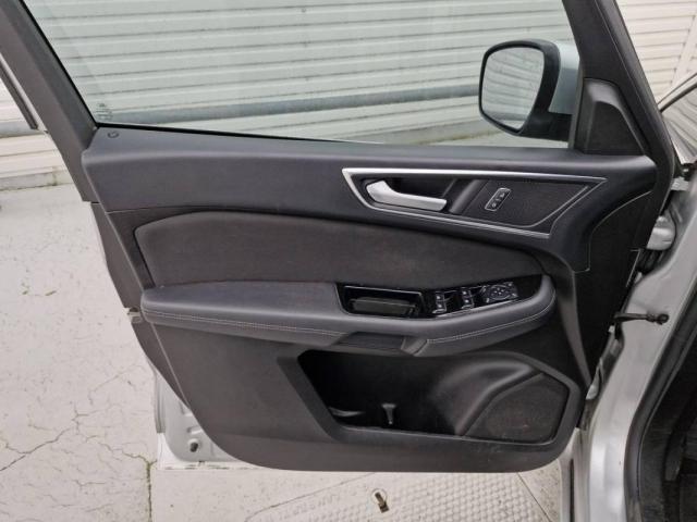 Ford S-Max image 4