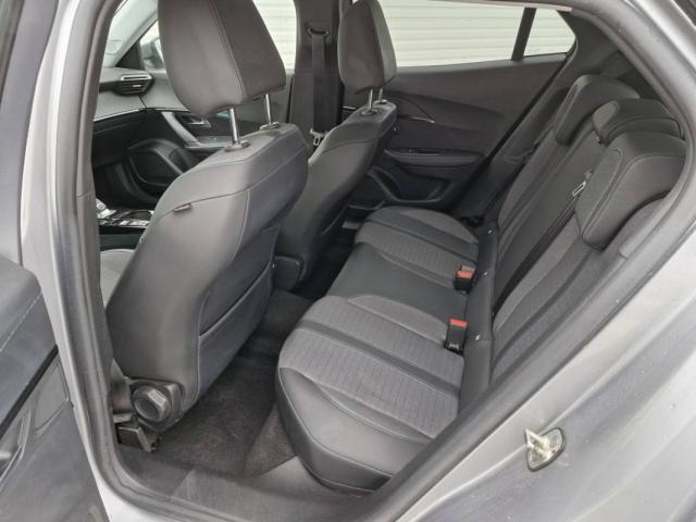 Peugeot 2008 image 3