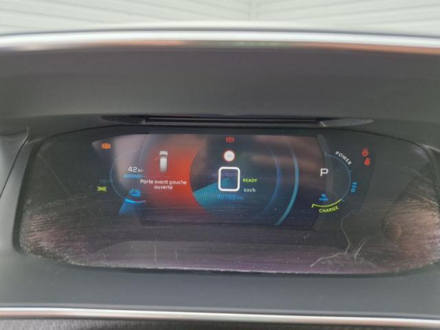 Peugeot 2008 image 6