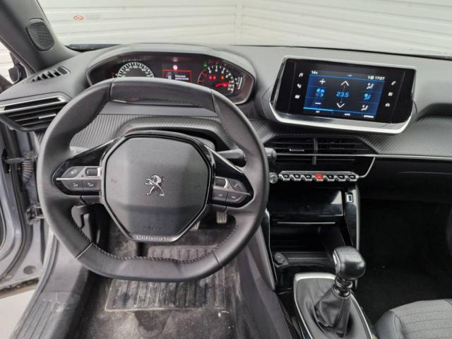 Peugeot 2008 image 2
