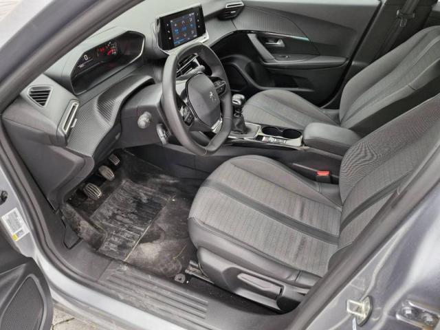 Peugeot 2008 image 9