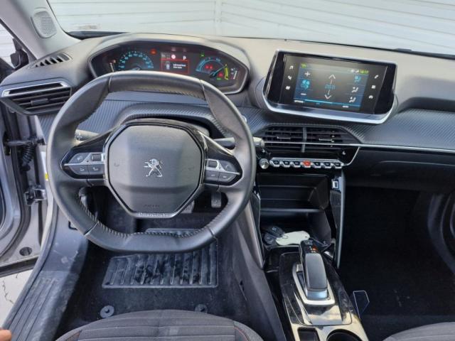 Peugeot 2008 image 9