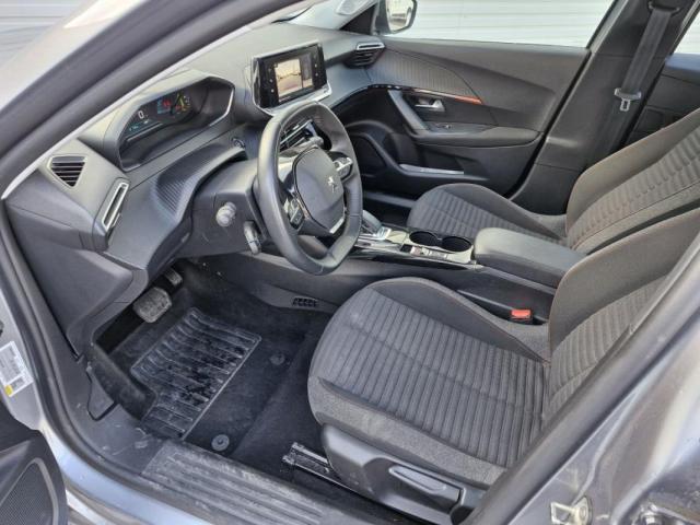Peugeot 2008 image 8
