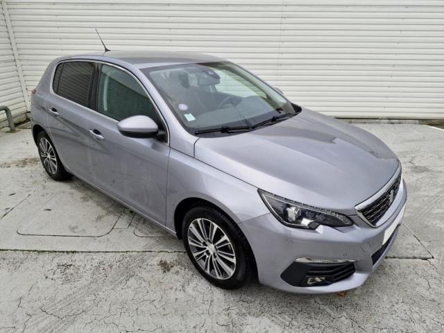 Peugeot 308 image 2