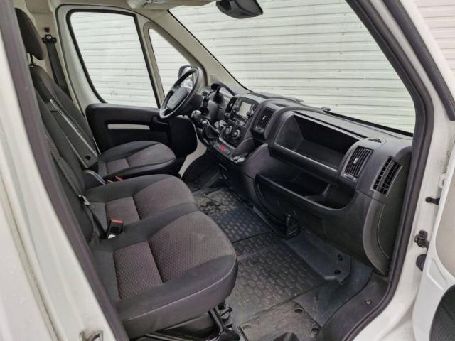 Peugeot Boxer image 3