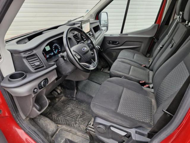 Ford Transit image 9