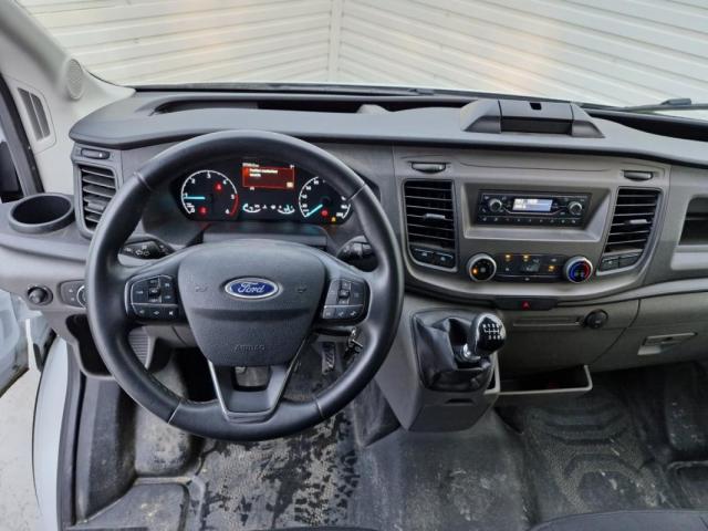 Ford Transit image 7