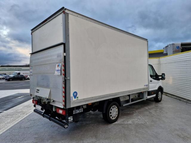 Ford Transit image 6