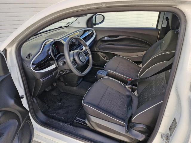 Fiat 500 image 1