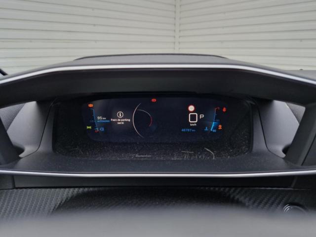 Peugeot 208 image 7
