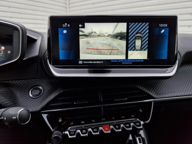 Peugeot 208 image 1