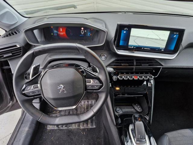 Peugeot 208 image 6