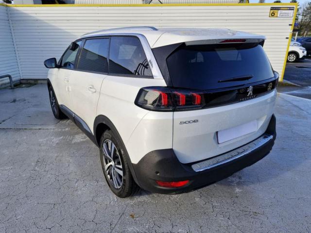Peugeot 5008 image 5