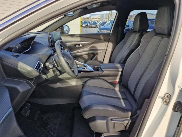 Peugeot 5008 image 1