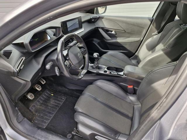 Peugeot 208 image 4