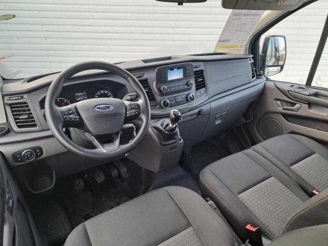 Ford Transit Custom Kombi image 4
