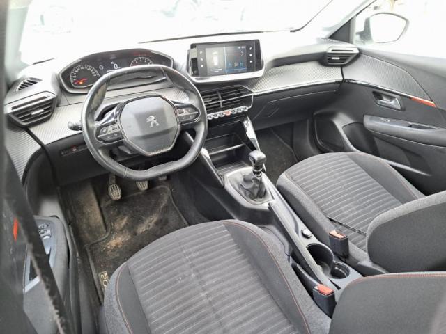 Peugeot 208 image 3