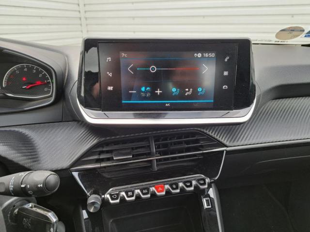 Peugeot 208 image 7