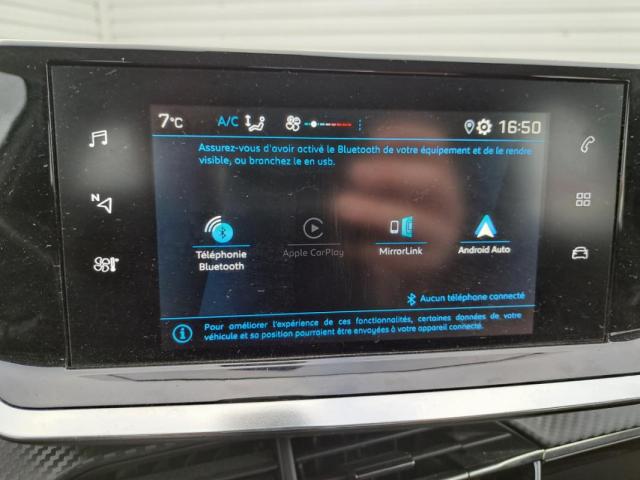 Peugeot 208 image 9