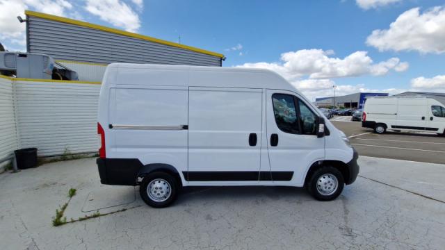 Opel Movano image 9