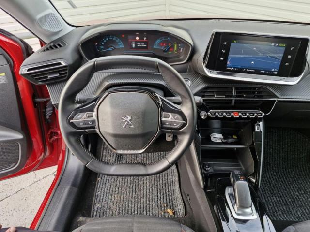 Peugeot 208 image 7