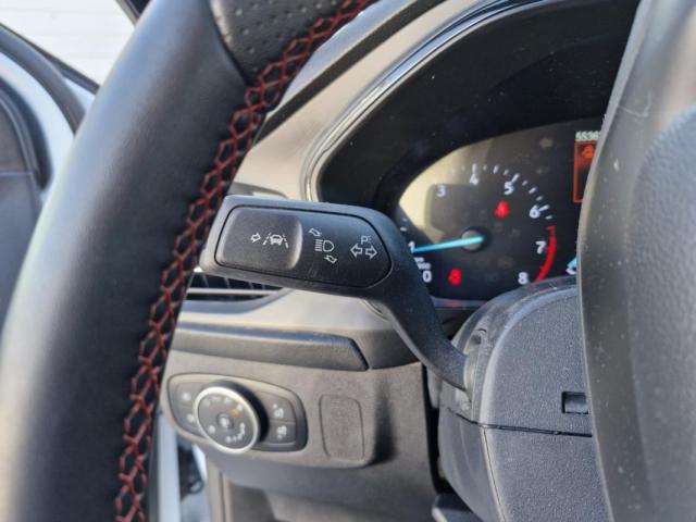 Ford Focus image 8