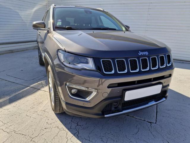 Jeep Compass image 8