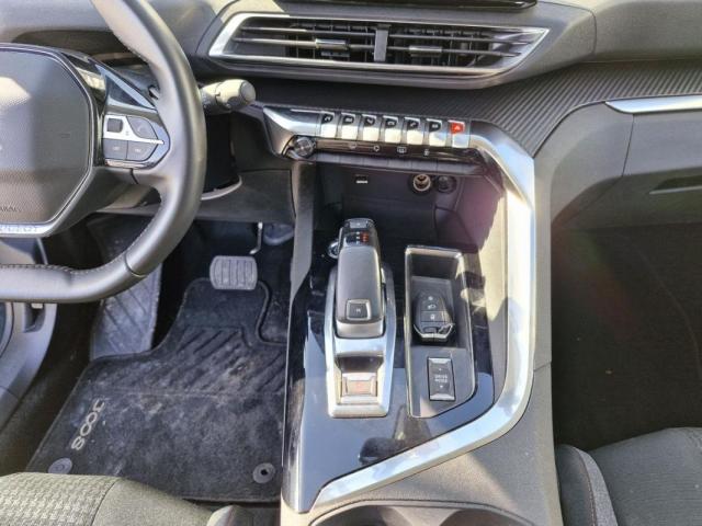 Peugeot 3008 image 8