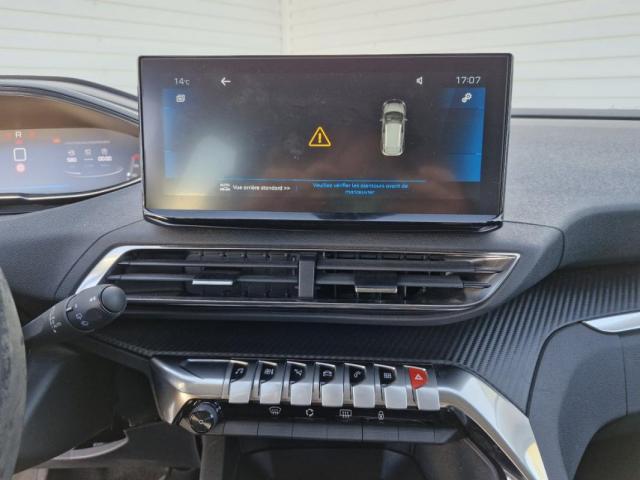Peugeot 3008 image 2