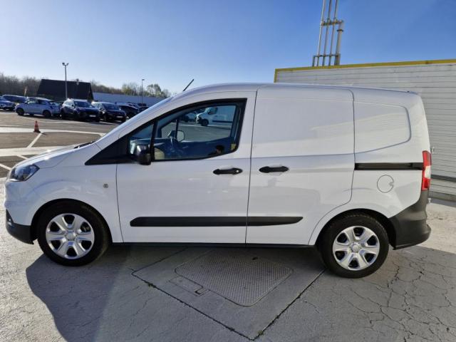 Ford Transit Courier image 1