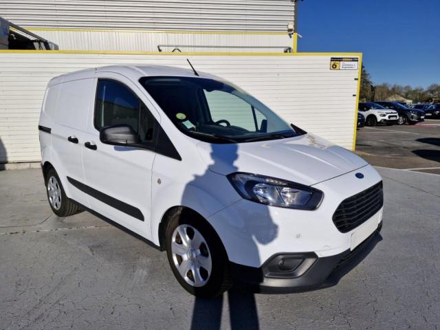 Ford Transit Courier image 5