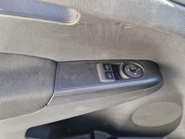 Ford Transit Courier image 6