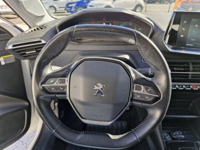 Peugeot 208 image 1