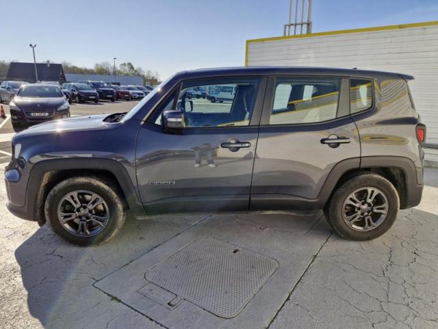 Jeep Renegade image 5