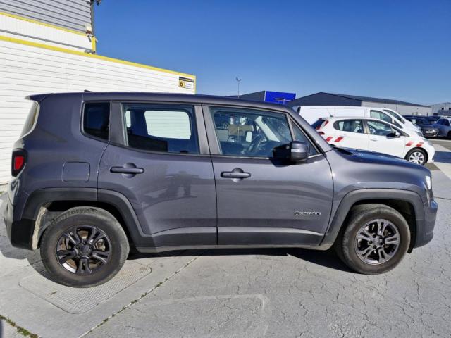 Jeep Renegade image 8