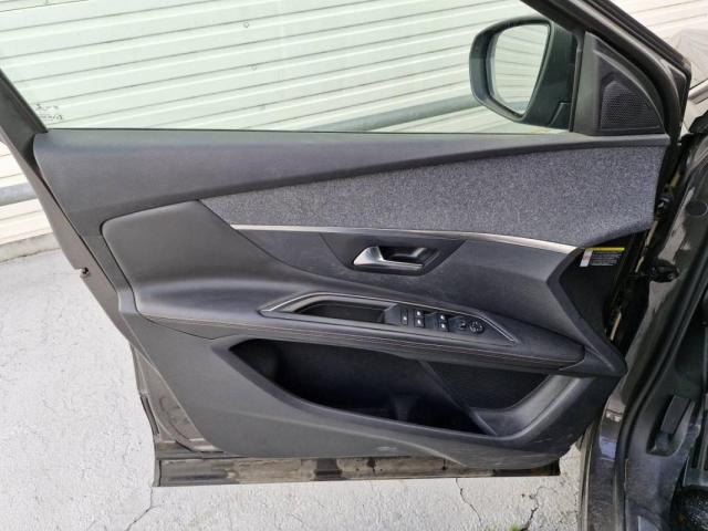 Peugeot 3008 image 1
