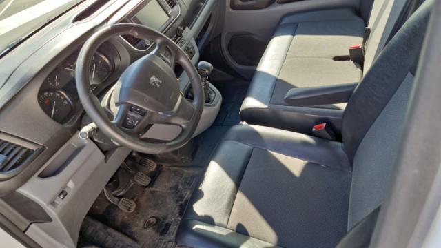 Peugeot Expert image 8