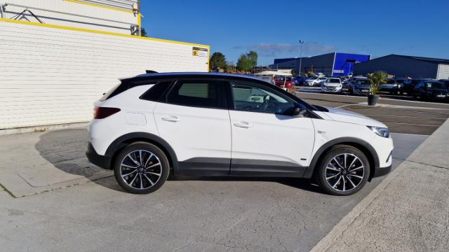 Opel Grandland X image 2