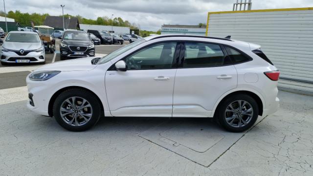 Ford Kuga image 2