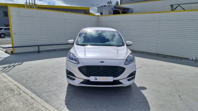 Ford Kuga image 9