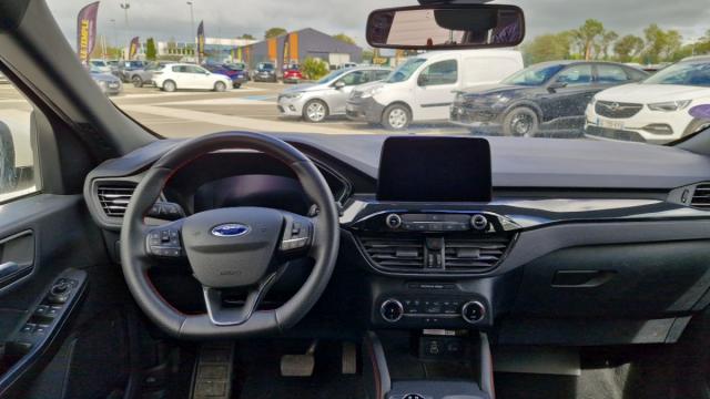 Ford Kuga image 7