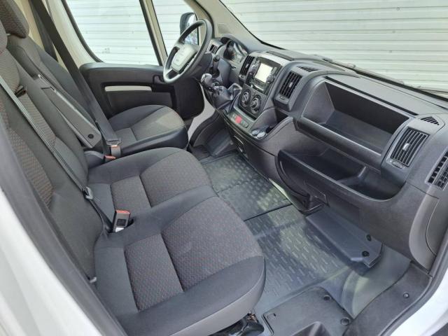 Peugeot Boxer image 8